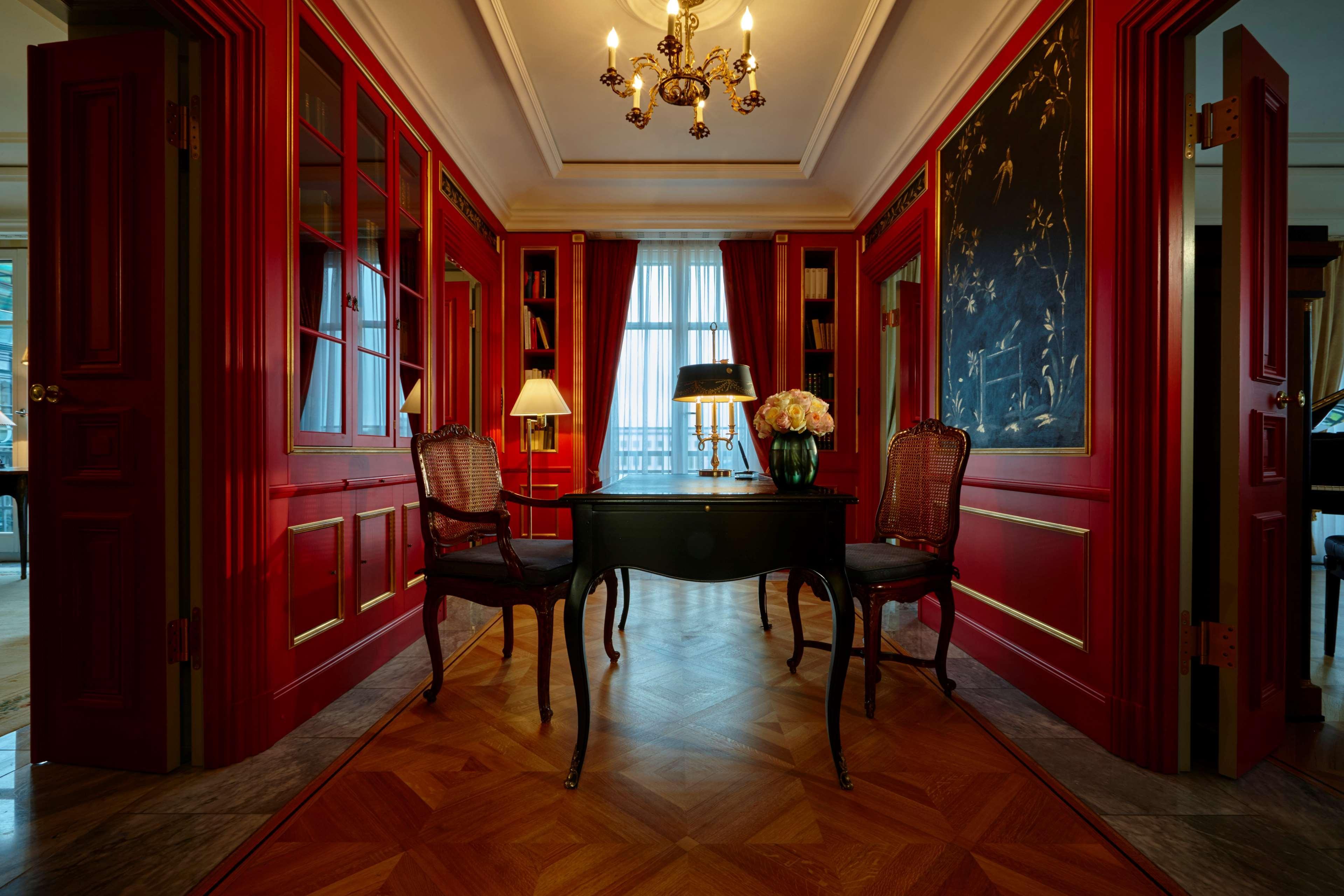 Adlon Kempinski 5*