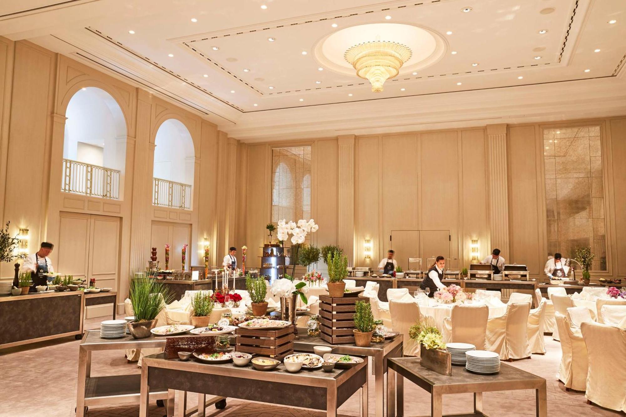 Adlon Kempinski 5*