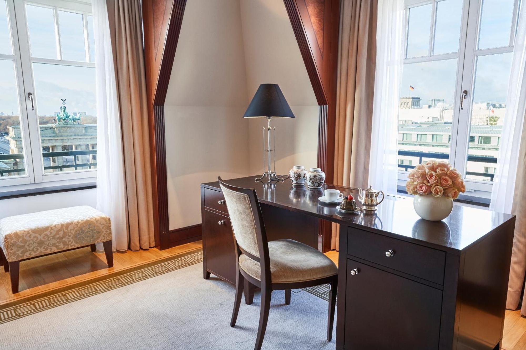 Adlon Kempinski 5*