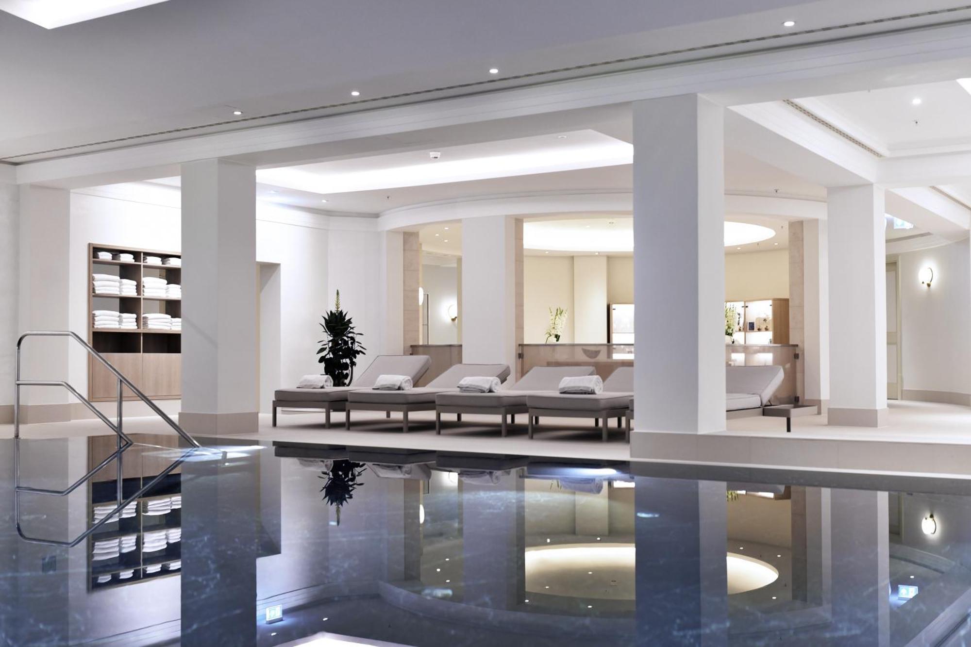 Adlon Kempinski 5*