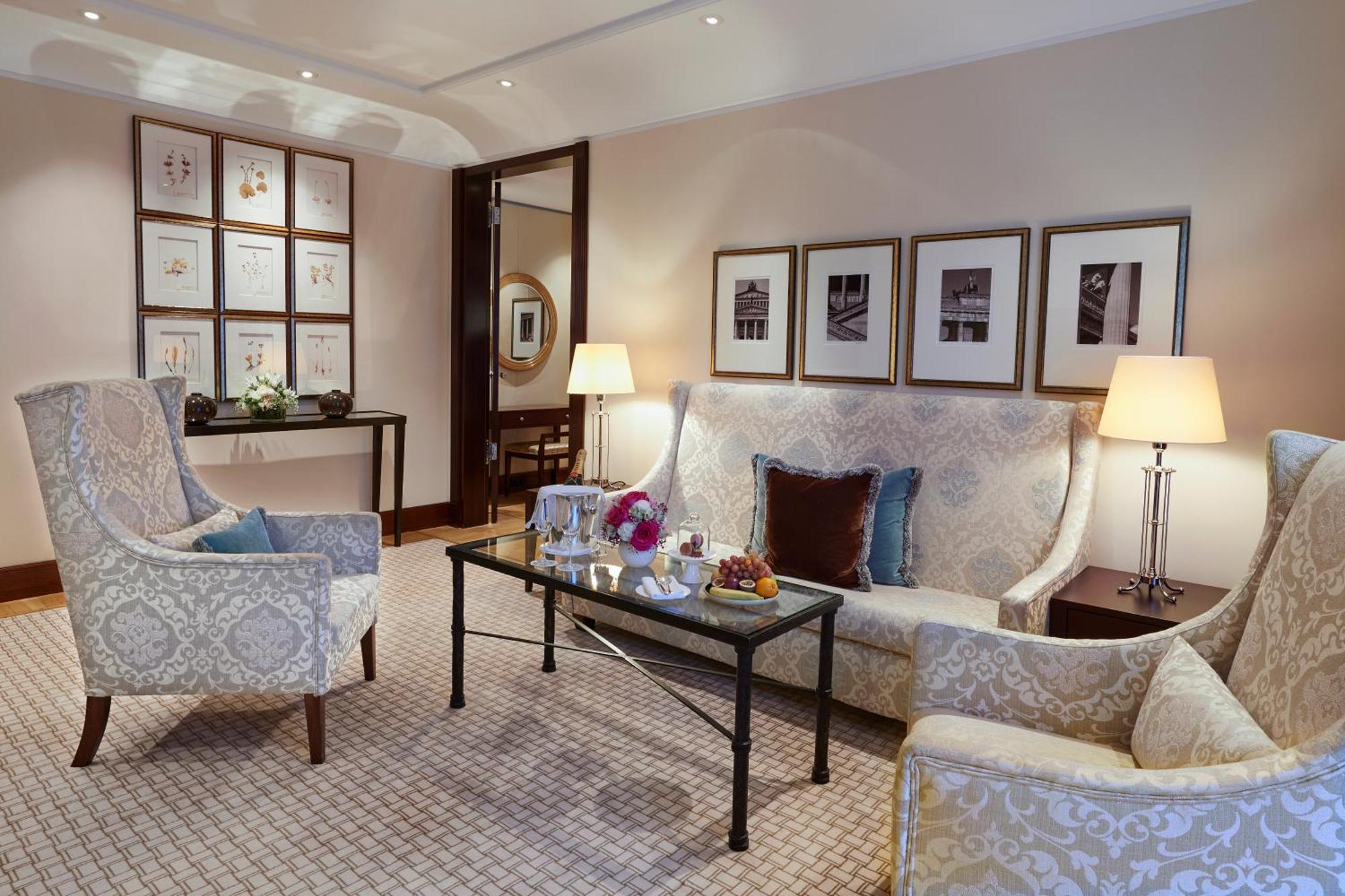 Adlon Kempinski Hotel 5*